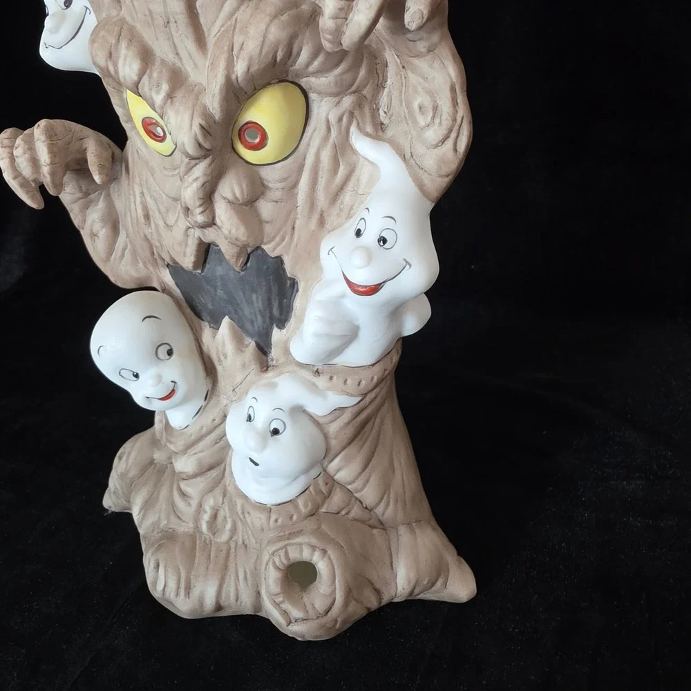 Vintage 1986 Casper the Friendly Ghost Spooky Tree Ceramic Halloween Luminary